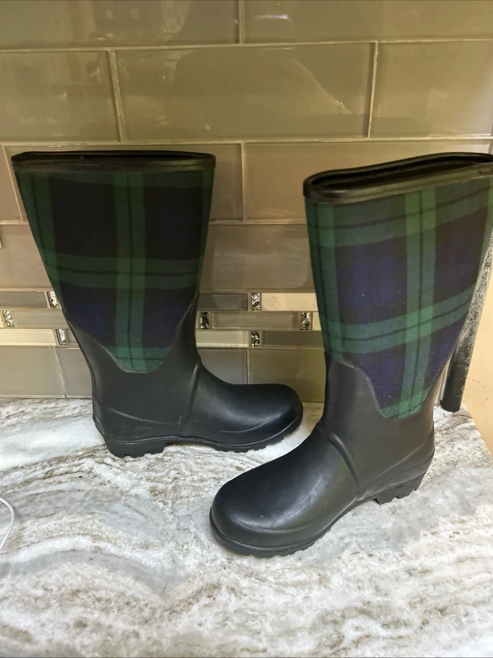 POLO Ralph Lauren Rain Boots Unisex Youth Girls/Boys Kids Navy Plaid  Sz 2. Good